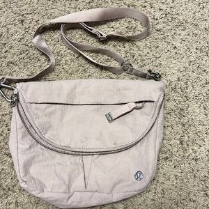 Lululemon festival bag